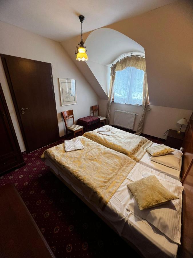 Hotelik Oranski Stronie Slaskie Bagian luar foto