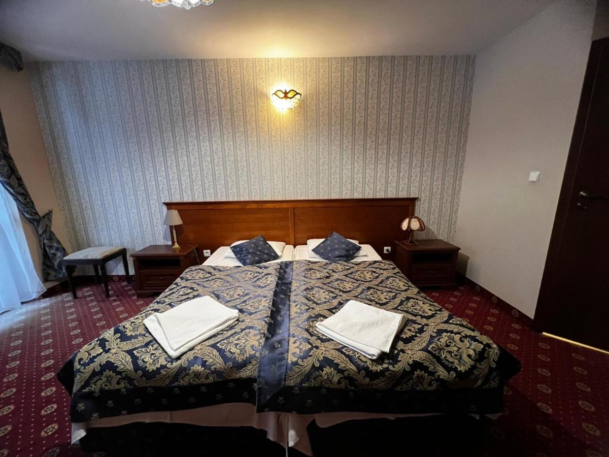 Hotelik Oranski Stronie Slaskie Bagian luar foto