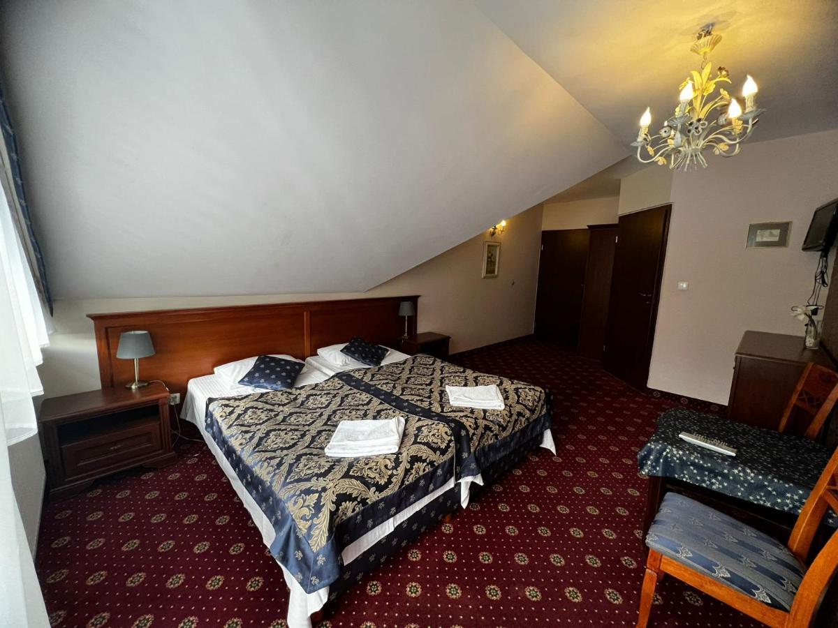 Hotelik Oranski Stronie Slaskie Bagian luar foto