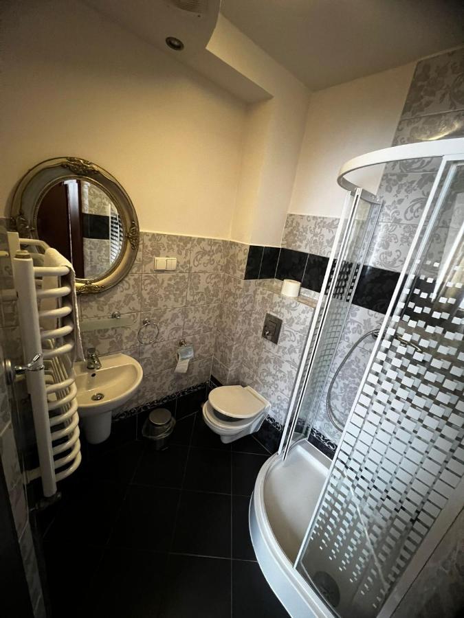 Hotelik Oranski Stronie Slaskie Bagian luar foto